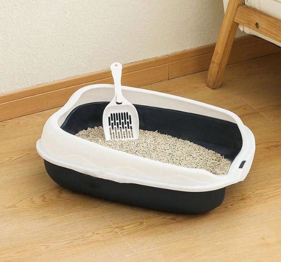Two Tone Cat Litter Tray 41cm x 31cm x 10cm